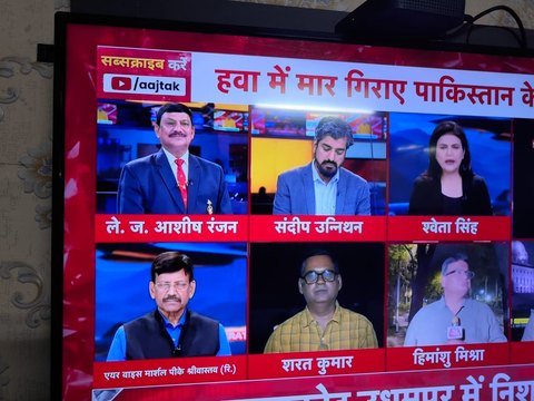 Lt. Gen. A.R. Prasad (Retd) of Arrays Ingenieria on an Aaj Tak prime-time debate